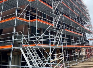 Надёжные строительные леса: аренда и продажа без подводных камней