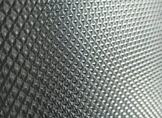 Что лучше монолитный поликарбонат или оргстекло