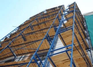 Виды строительных лесов и их применение Виды строительных лесов и их применение