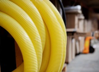 Напорные трубы НПВХ под клеевое соединение: надежность и долговечность для водоснабжения