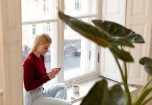 Как правильно выбрать окна для утепленного балкона