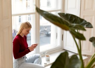 Как правильно выбрать окна для утепленного балкона