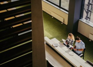 Как правильно выбрать глубину шкафа купе для вашего интерьера