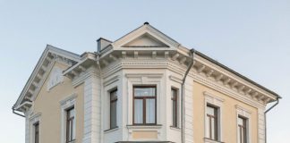 Классический фасад без нагрузки на фундамент: обзор современных полимерных решений Классический фасад с лёгким полимерным декором