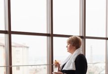 Умные окна с автоматическим открыванием для комфортного жилья