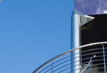 Перила и ограждения из нержавеющей стали: полное руководство для строителей и монтажников