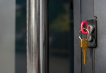 Легальное вскрытие замков дверей: когда требуется помощь специалистов