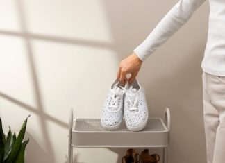 Как выбрать ролики для шкафа купе правильно