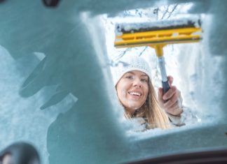 Преимущества установки окон с подогревом стекла