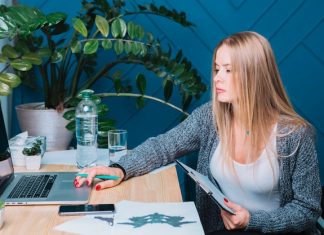 Идеальный компьютерный стол для вашего роста