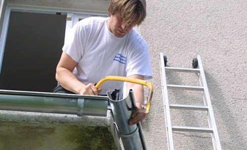 Для чего нужно техническое освидетельствование лифтов и где его заказать?